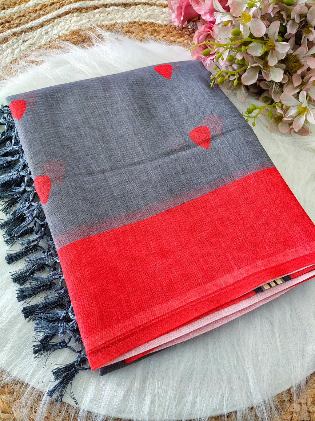 grey and red linen printed saree