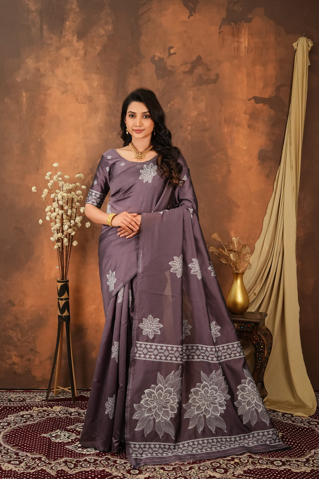 Lavender Grey Floral Silk Blend Saree with Elegant Silver Weaving