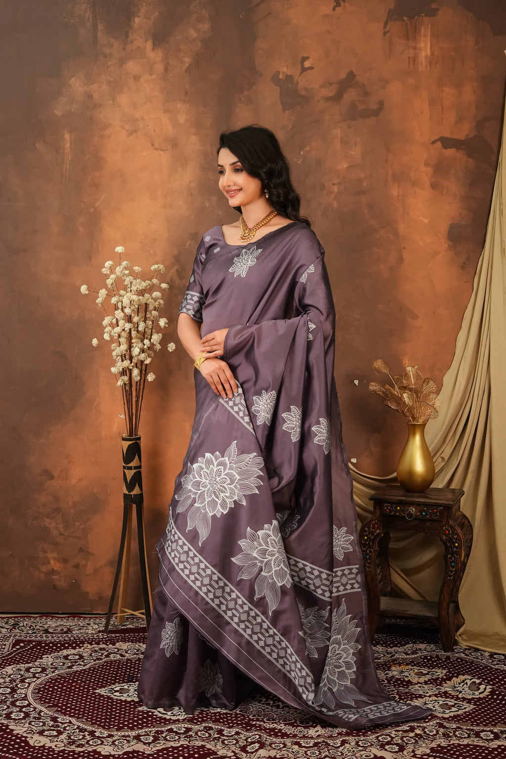 Lavender Grey Floral Silk Blend Saree with Elegant Silver Weaving